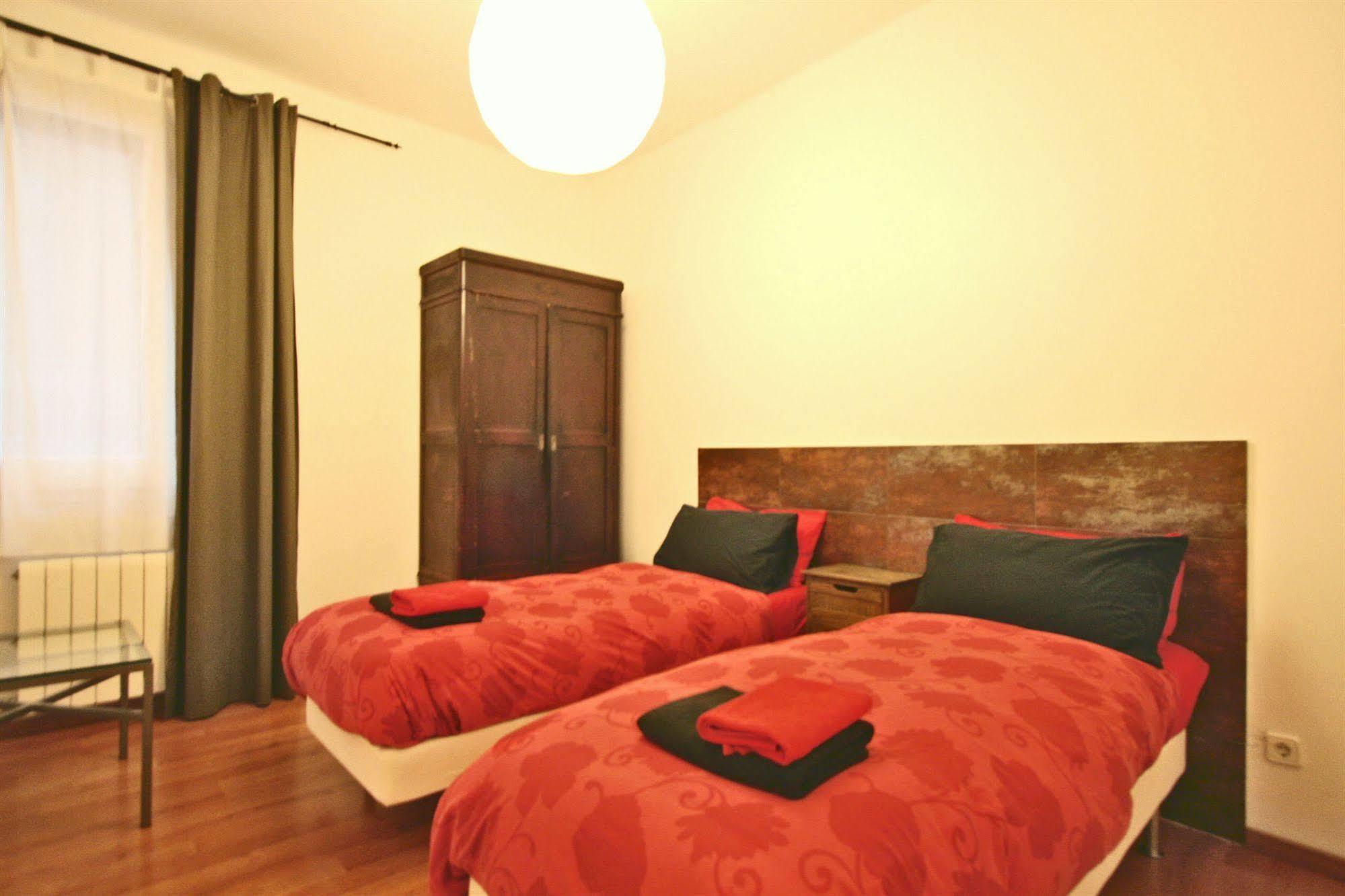 Vidre Home - Plaza Real Barcelona Ngoại thất bức ảnh