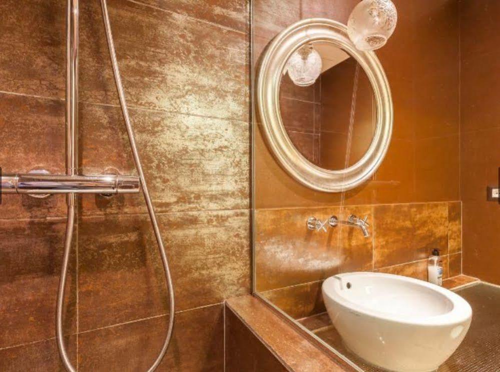 Vidre Home - Plaza Real Barcelona Ngoại thất bức ảnh