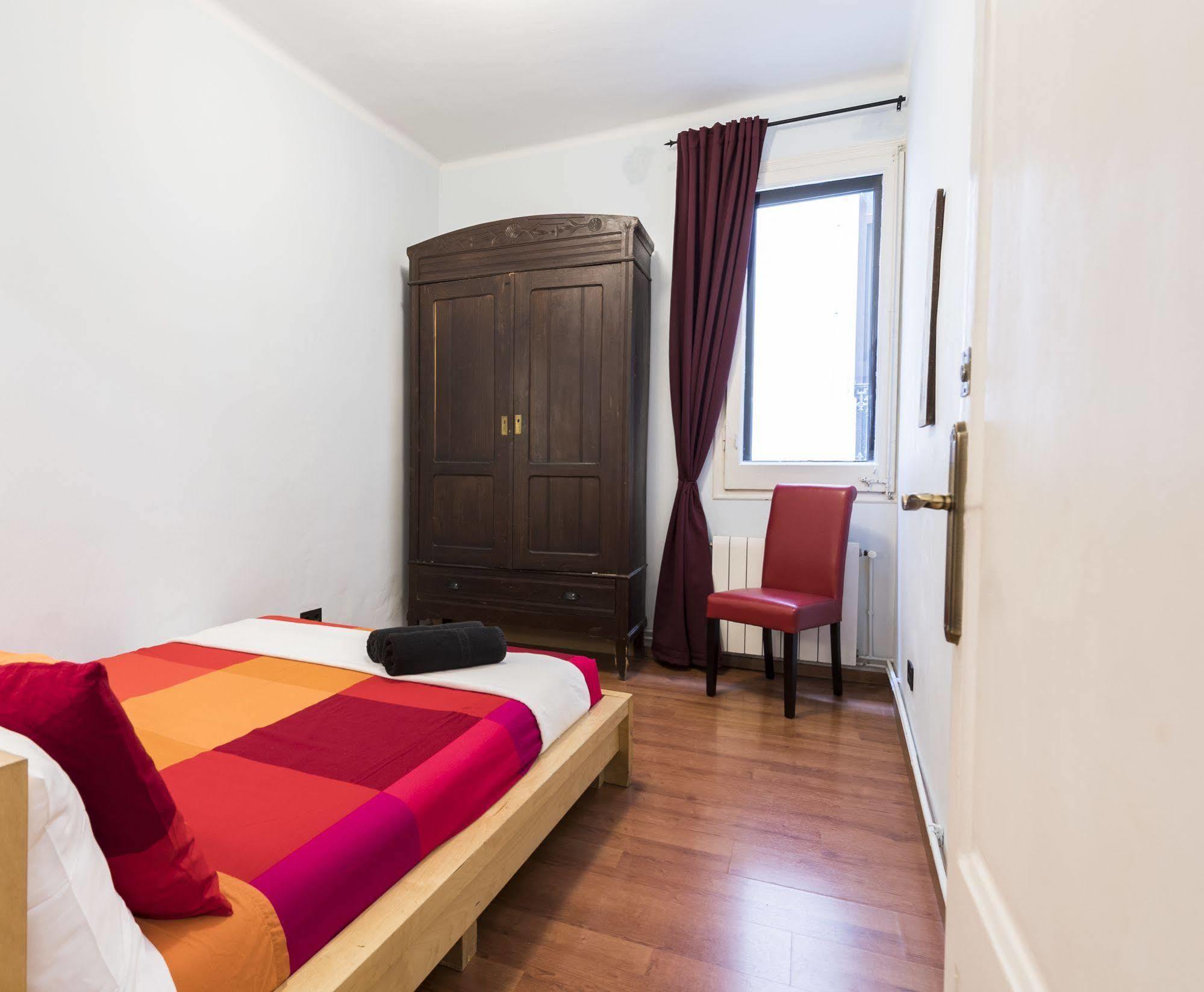 Vidre Home - Plaza Real Barcelona Ngoại thất bức ảnh