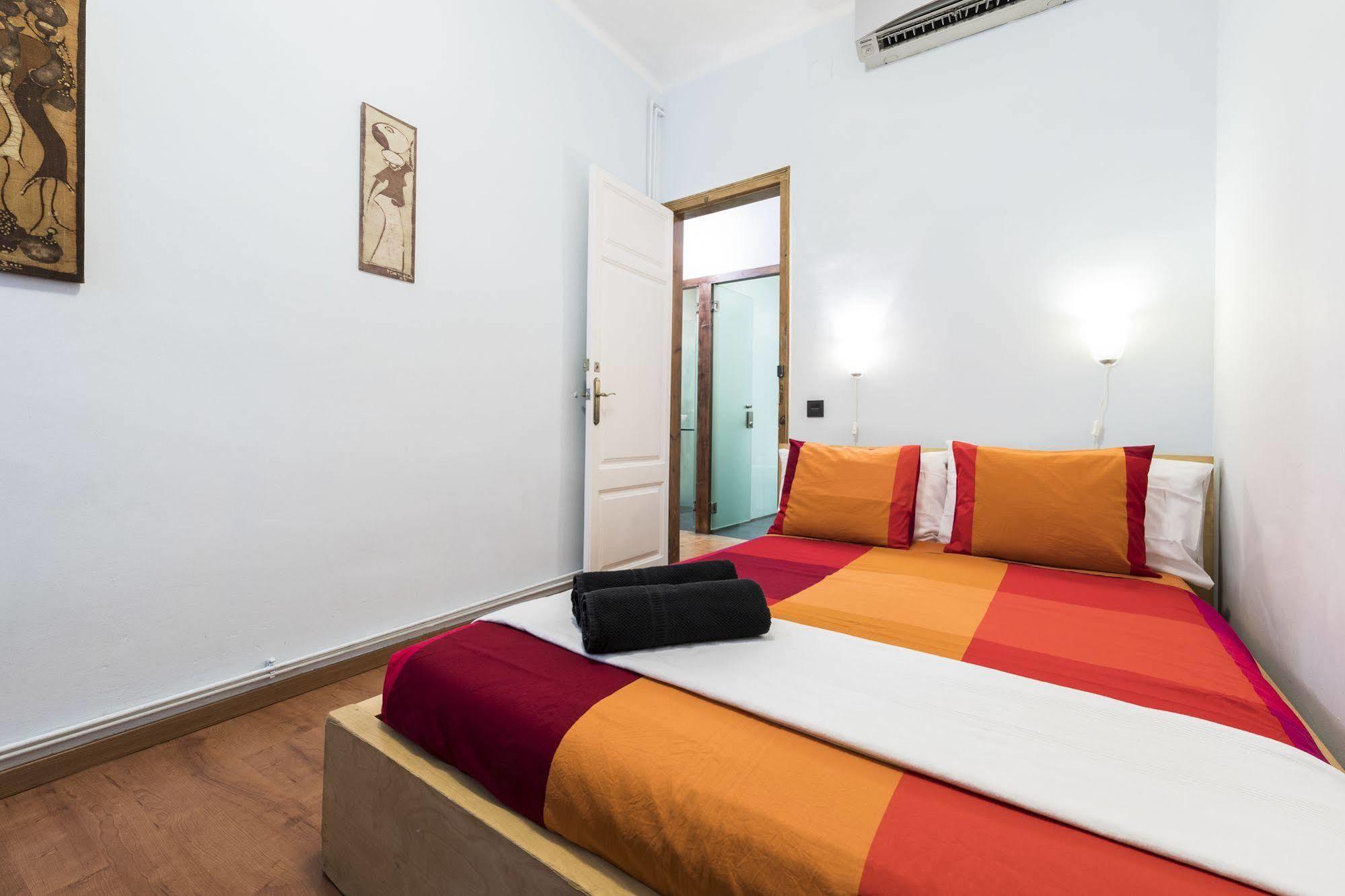 Vidre Home - Plaza Real Barcelona Ngoại thất bức ảnh